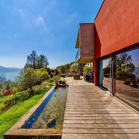 Luxury Retreat With Garden Views & Nature Setting By Guestlee
