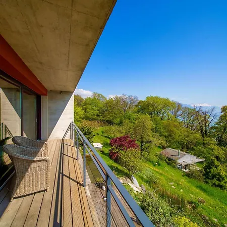 Luxury Retreat With Garden Views & Nature Setting By Guestlee *