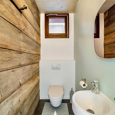 Luxury Retreat With Garden Views & Nature Setting By Guestlee Villa Chardonne